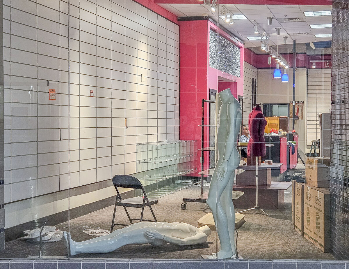 Mall Walkers, Business Owners Share Their Thoughts About Lakeside Closing